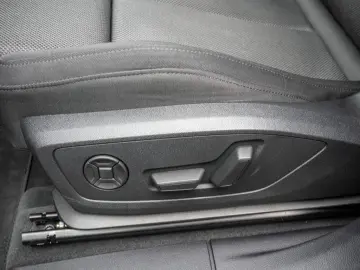 Q3 35 TDI advanced KAMERA NAVI AHK ACC LED PANO