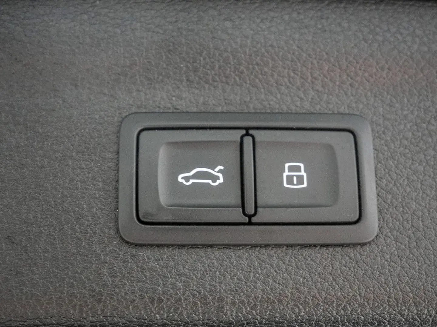 Q3 35 TDI advanced KAMERA NAVI AHK ACC LED PANO