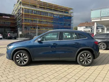 GLA 200 4Matic MBUX LED RCAM AHK