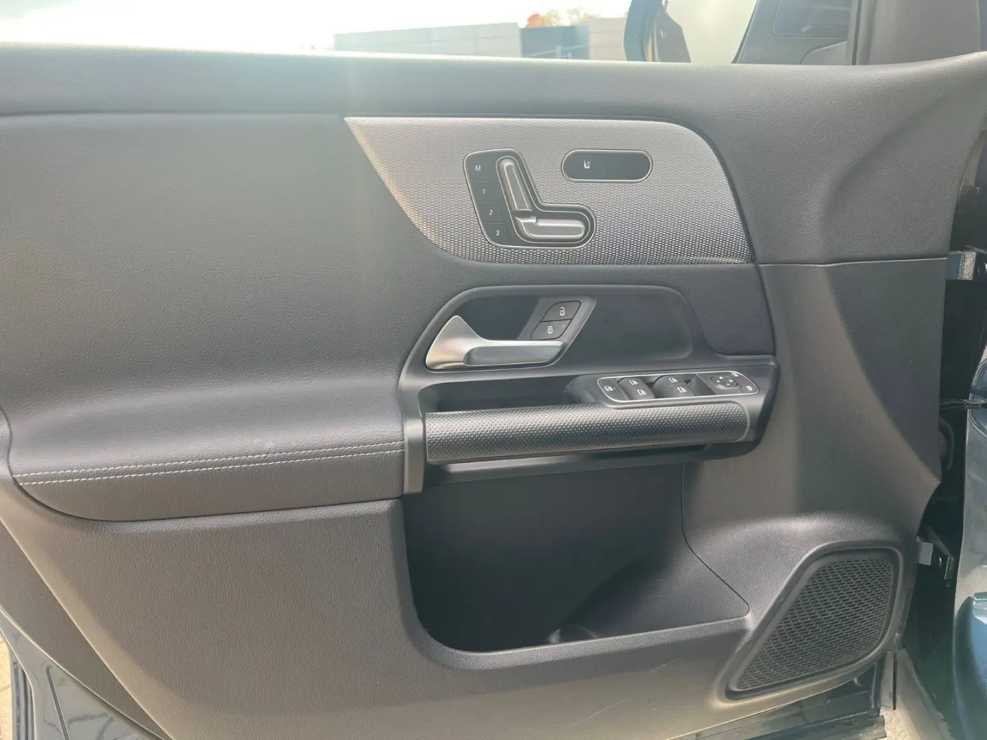 GLA 200 4Matic MBUX LED RCAM AHK