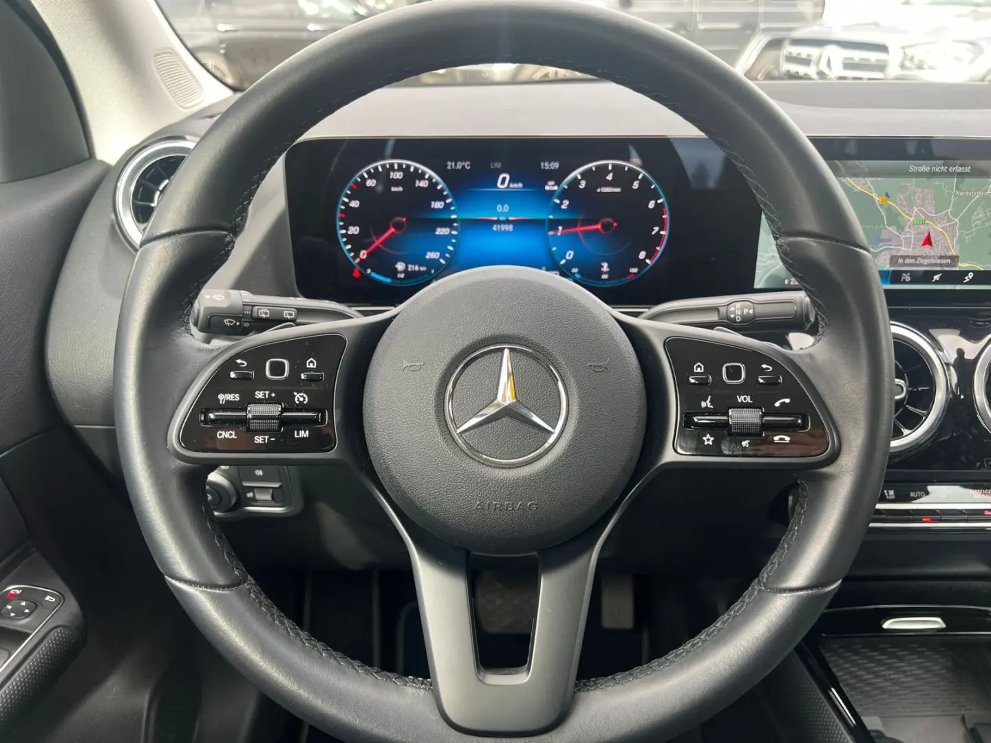 GLA 200 4Matic MBUX LED RCAM AHK