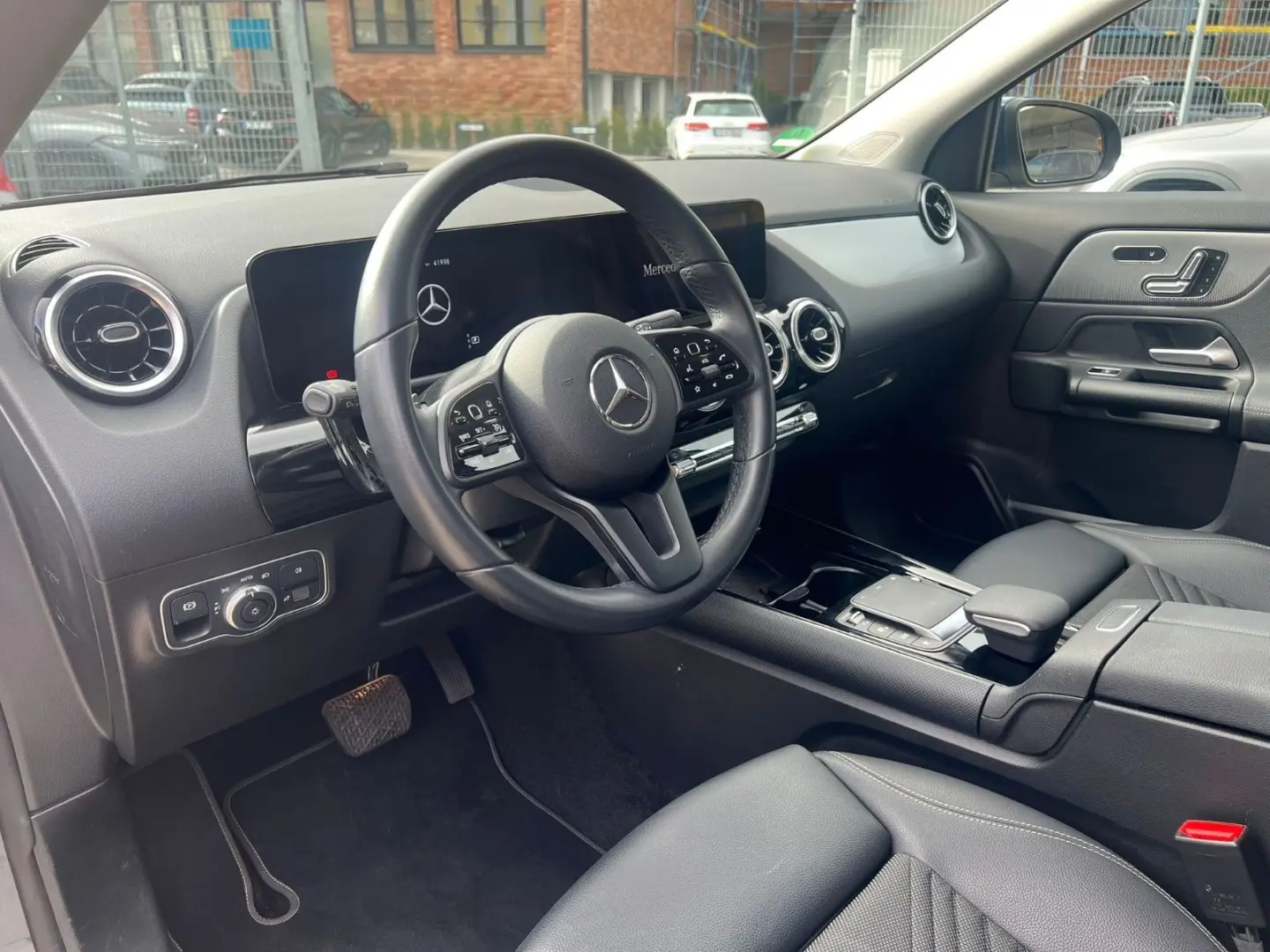 GLA 200 4Matic MBUX LED RCAM AHK