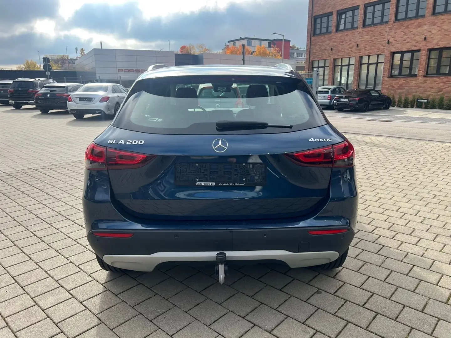 GLA 200 4Matic MBUX LED RCAM AHK