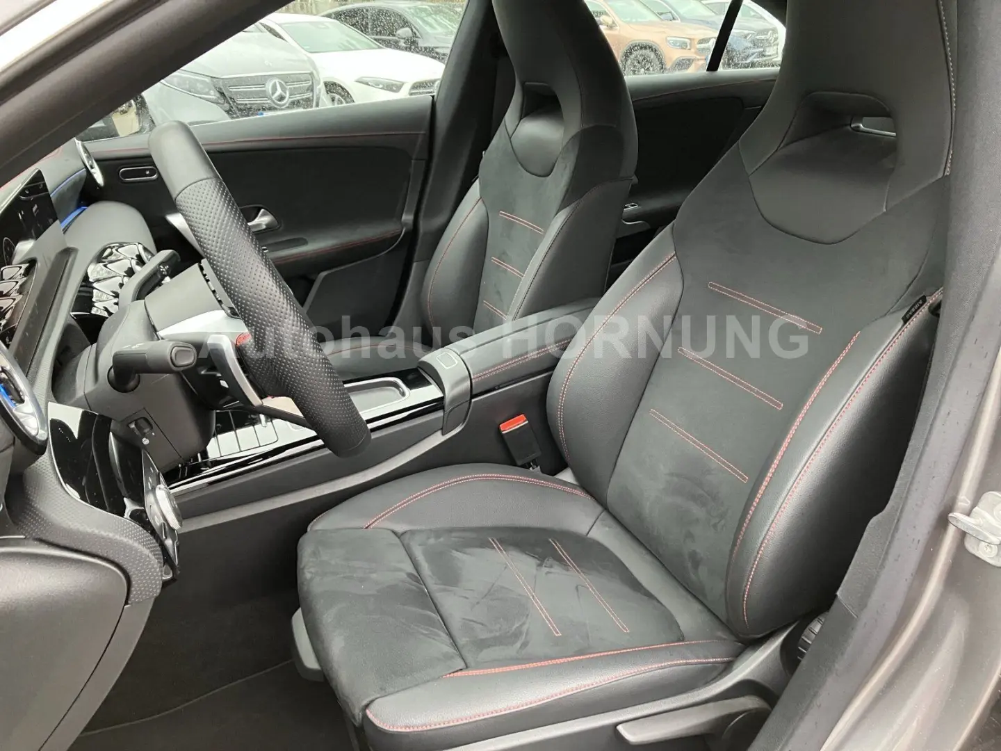 CLA 200 AMG PREMIUM AHK KAMERA KEYLESS LED APPLE