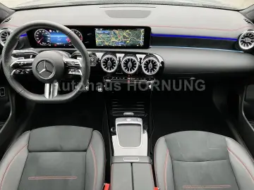 CLA 200 AMG PREMIUM AHK KAMERA KEYLESS LED APPLE