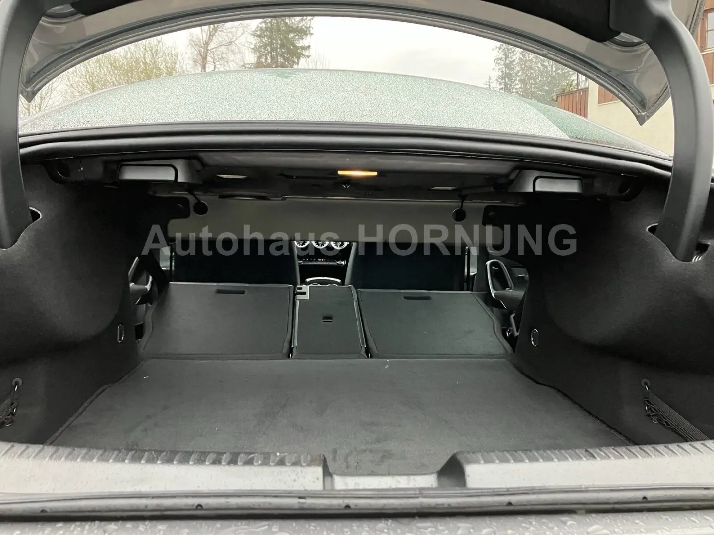 CLA 200 AMG PREMIUM AHK KAMERA KEYLESS LED APPLE