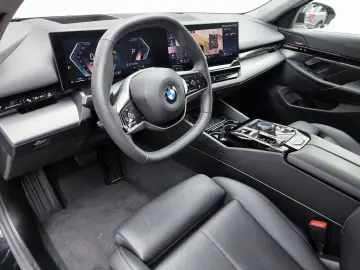 520 i NEUMOD VIRTU LEDER PROF HUD LED H&K 360 M