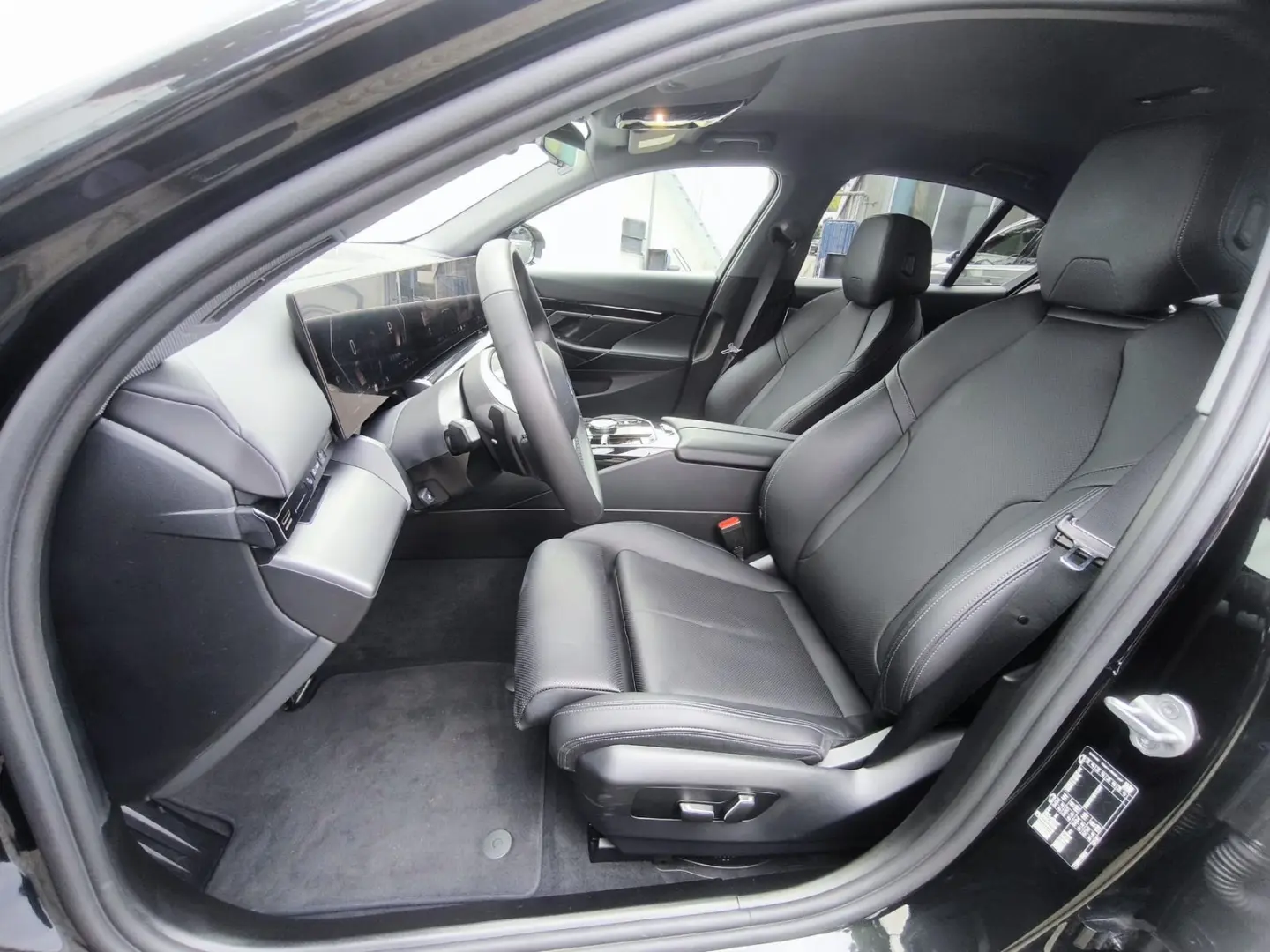 520 i NEUMOD VIRTU LEDER PROF HUD LED H&K 360 M