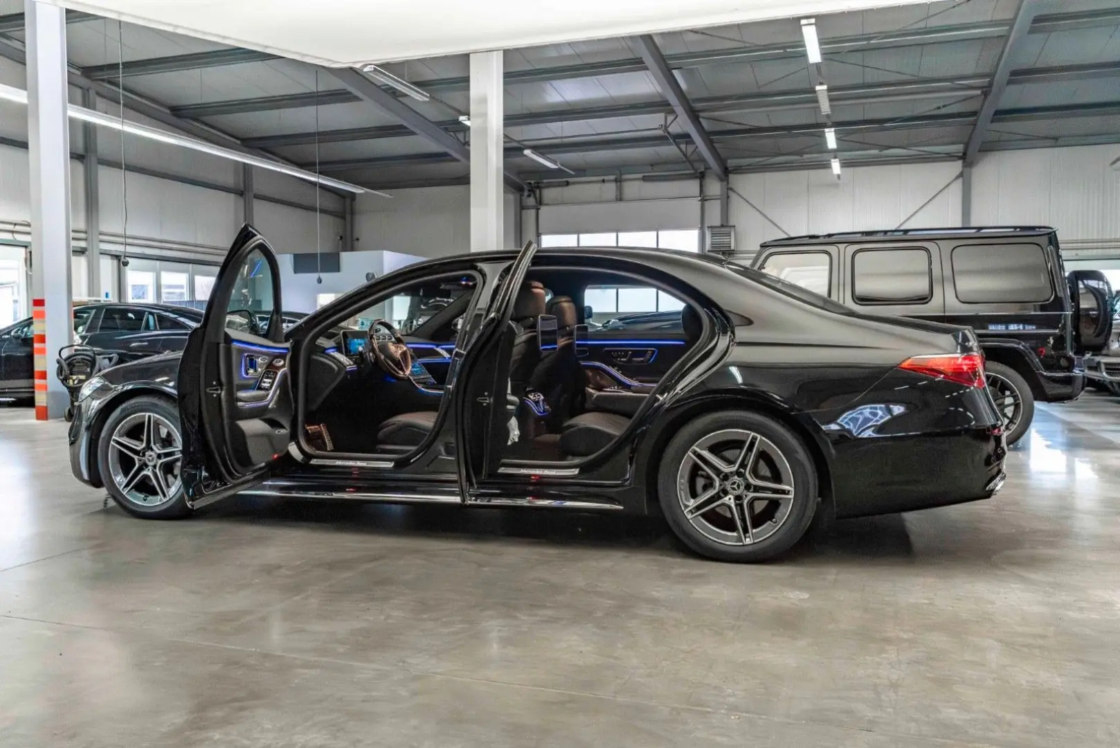 S 450d 4M L AMG Line   Rear Steering   Head-Up