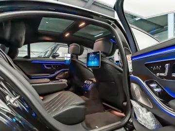 S 450d 4M L AMG Line   Rear Steering   Head-Up