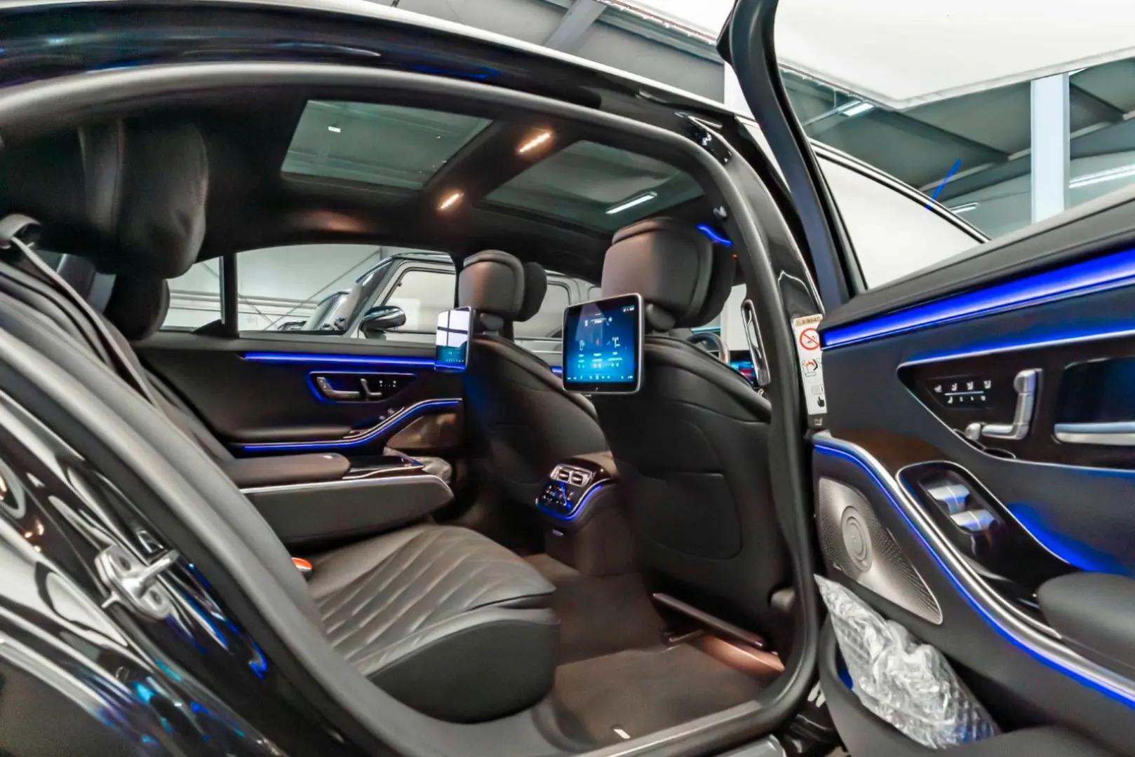 S 450d 4M L AMG Line   Rear Steering   Head-Up