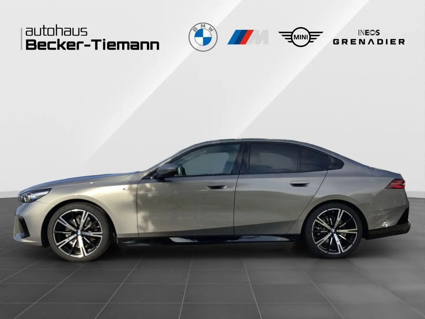 520d xDrive Limousine 20    M Paket   Pano   Bow