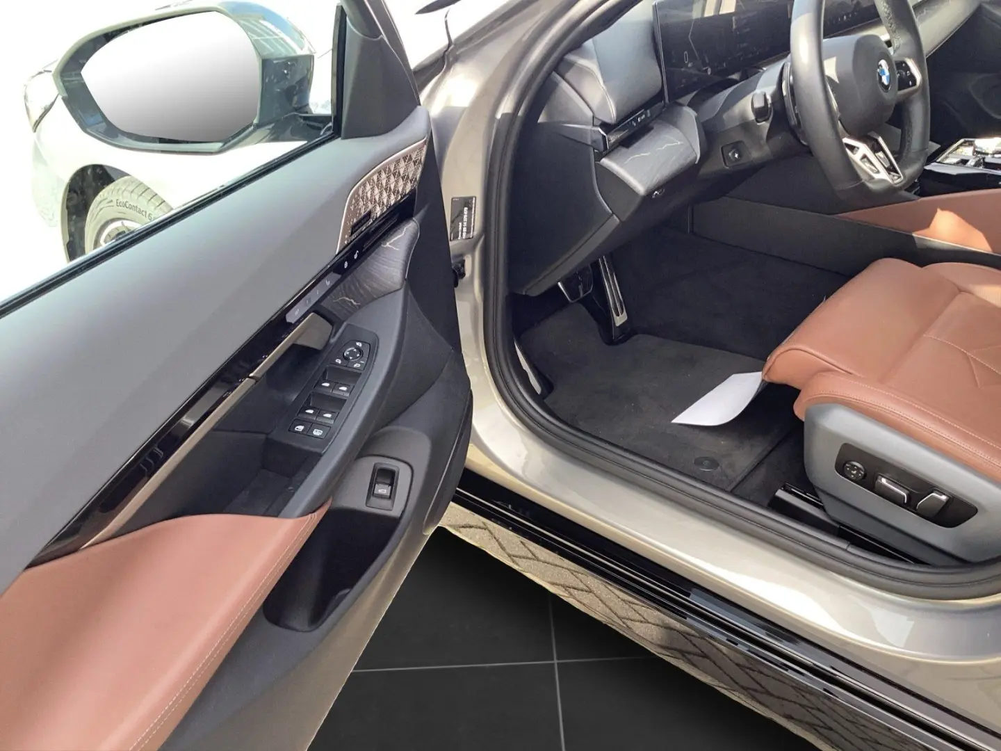 520d xDrive Limousine 20    M Paket   Pano   Bow