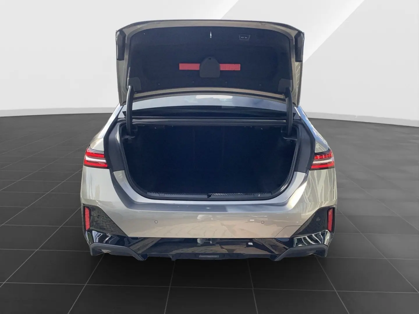 520d xDrive Limousine 20    M Paket   Pano   Bow