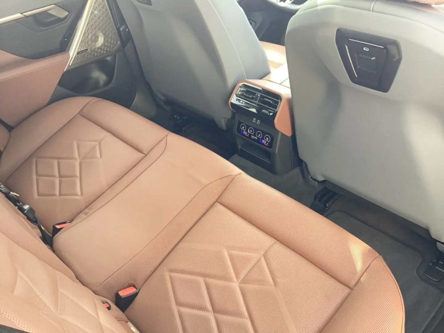 520d xDrive Limousine 20    M Paket   Pano   Bow