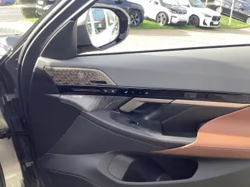 520d xDrive Limousine 20    M Paket   Pano   Bow