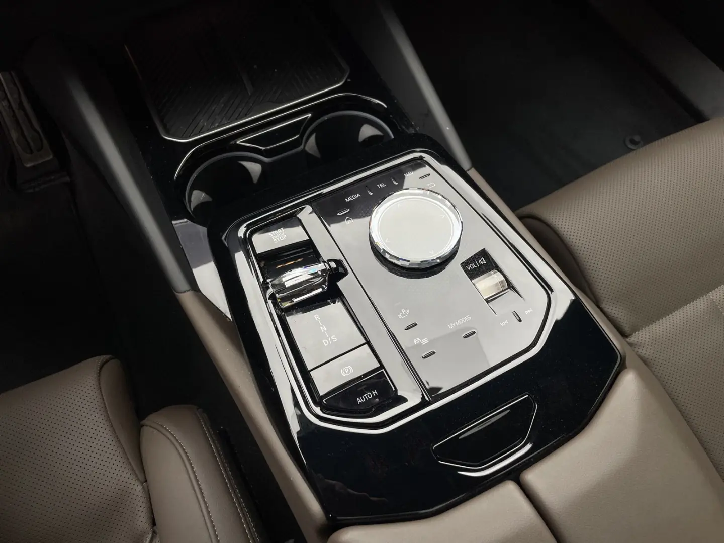 520i Limousine M Sportpaket   Head-Up H&K AHK