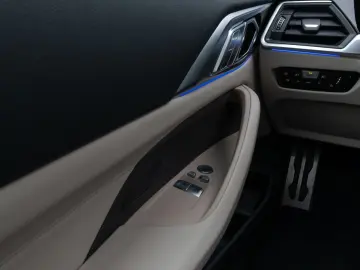 430i xD Coupé M Sport Laser Kamera DAB H K19Zoll