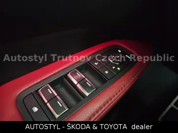 RX 500 h 2.4 HEV 371k F Sport PLUS