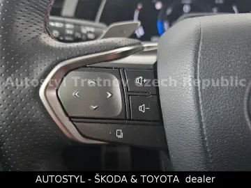 RX 500 h 2.4 HEV 371k F Sport PLUS