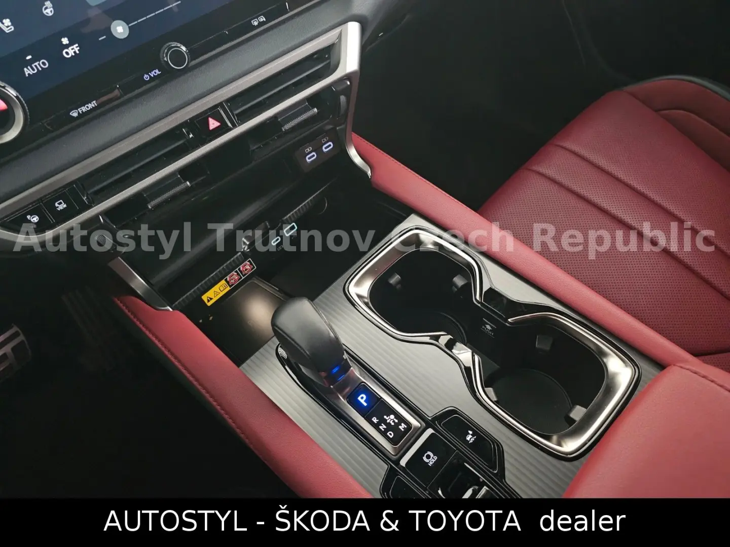 RX 500 h 2.4 HEV 371k F Sport PLUS