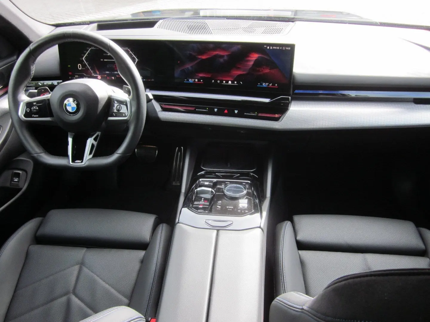 520d M SPORT LC PROF AHK ALARM KOMFORTZG HIFI HK