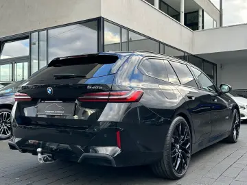 540d xDrive M Sport Pro Standeizung   B&W   AHK