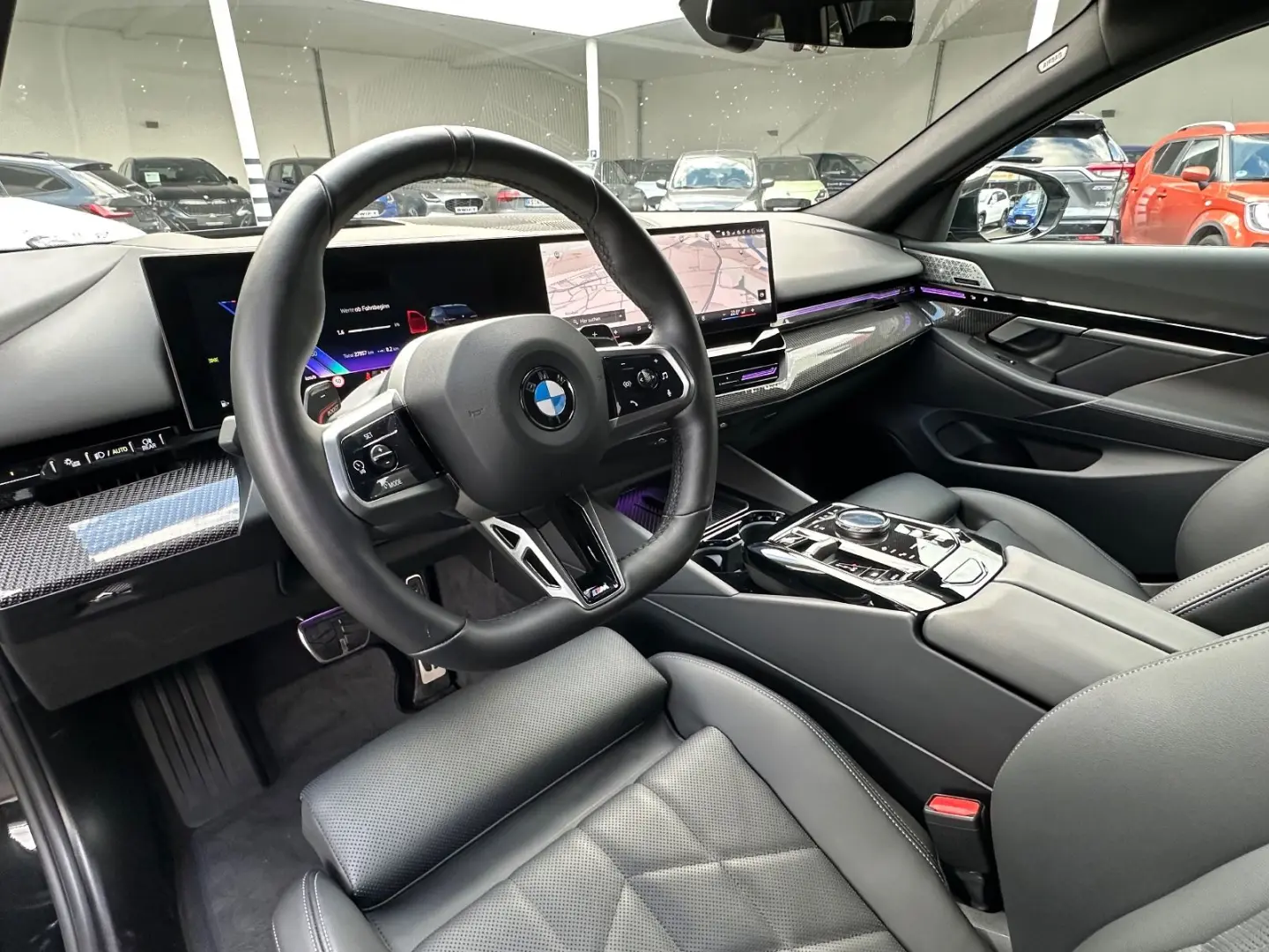 540d xDrive M Sport Pro Standeizung   B&W   AHK