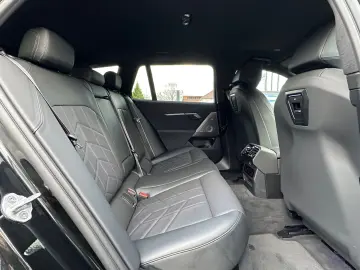 540d xDrive M Sport Pro Standeizung   B&W   AHK