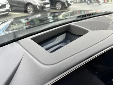 540d xDrive M Sport Pro Standeizung   B&W   AHK