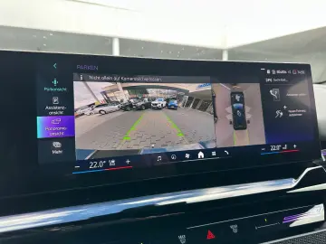 540d xDrive M Sport Pro Standeizung   B&W   AHK