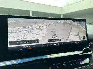 540d xDrive M Sport Pro Standeizung   B&W   AHK