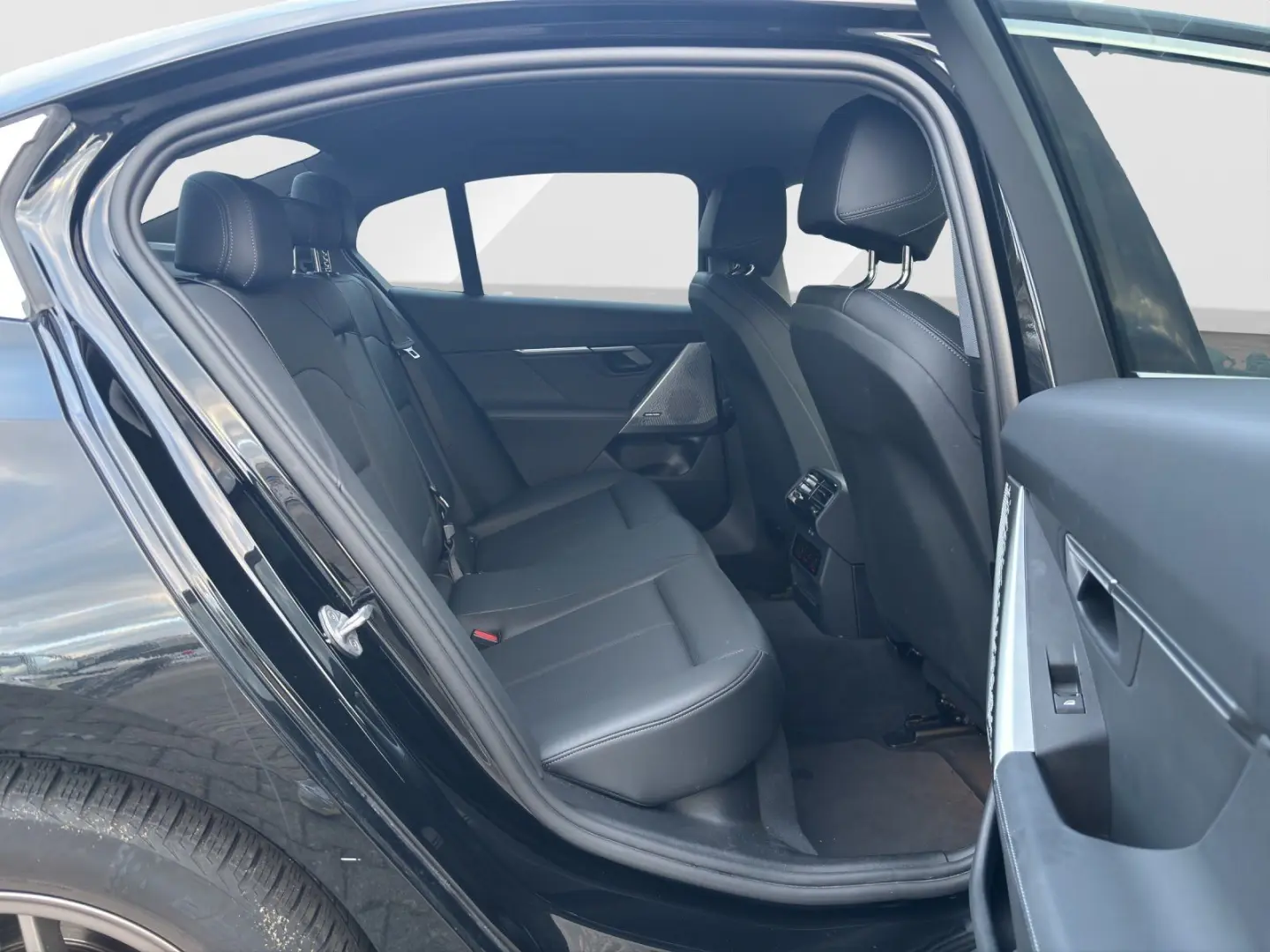 520d Limousine   LED   360    Memory   HarmanK