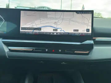 520d Limousine   LED   360    Memory   HarmanK