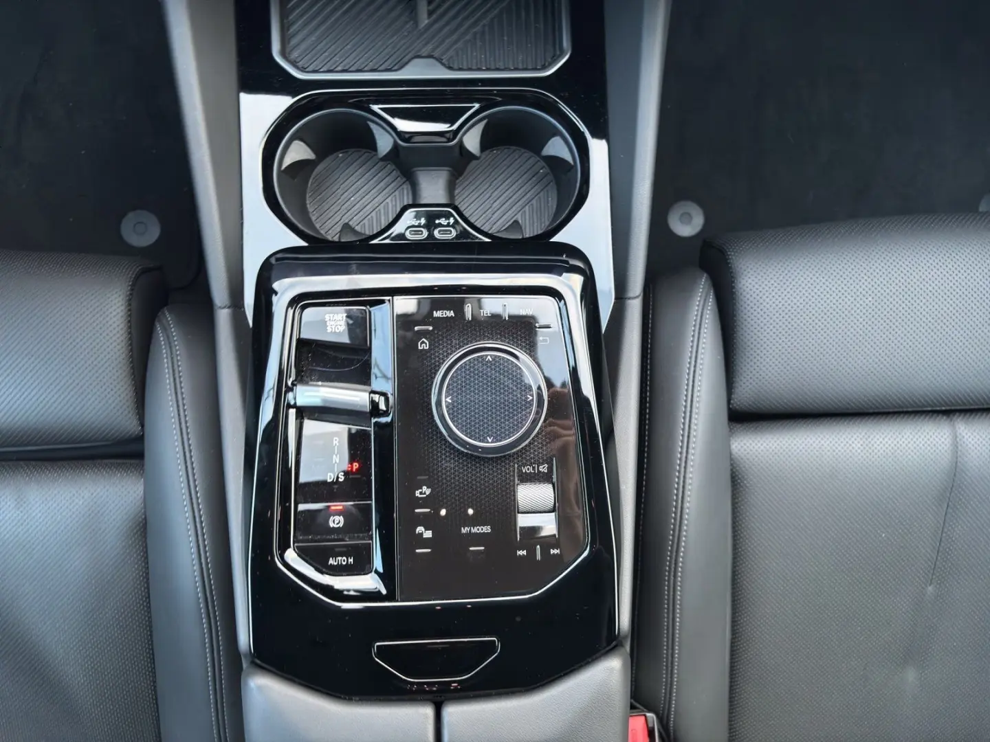 520d Limousine   LED   360    Memory   HarmanK