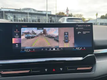 520d Limousine   LED   360    Memory   HarmanK