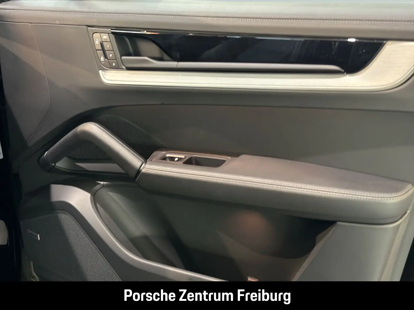 Cayenne E-Hybrid HA-Lenkung iInnoDrive 21-Zoll