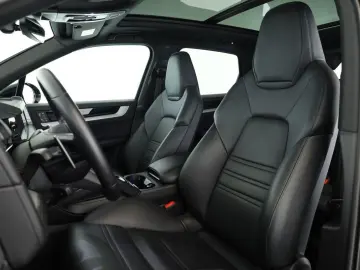 Cayenne Chrono Pano BOSE Inno Sportabgas 22  911
