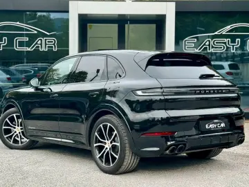 Cayenne HUD NAVI CAMERA-360 PANO BOSE