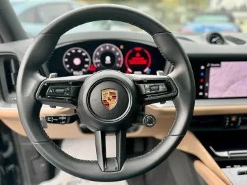 Cayenne HUD NAVI CAMERA-360 PANO BOSE