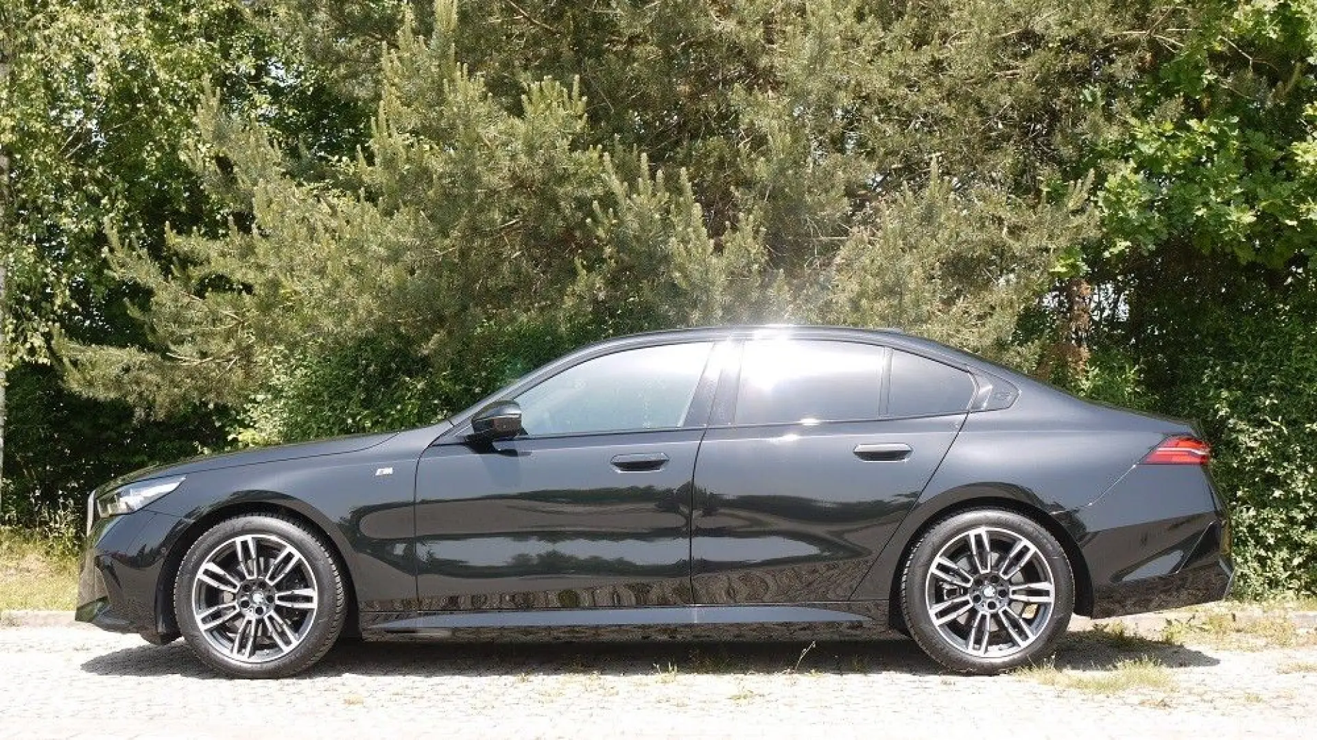 5 Lim. 520 i    M-Sportpaket Sport-Carbon