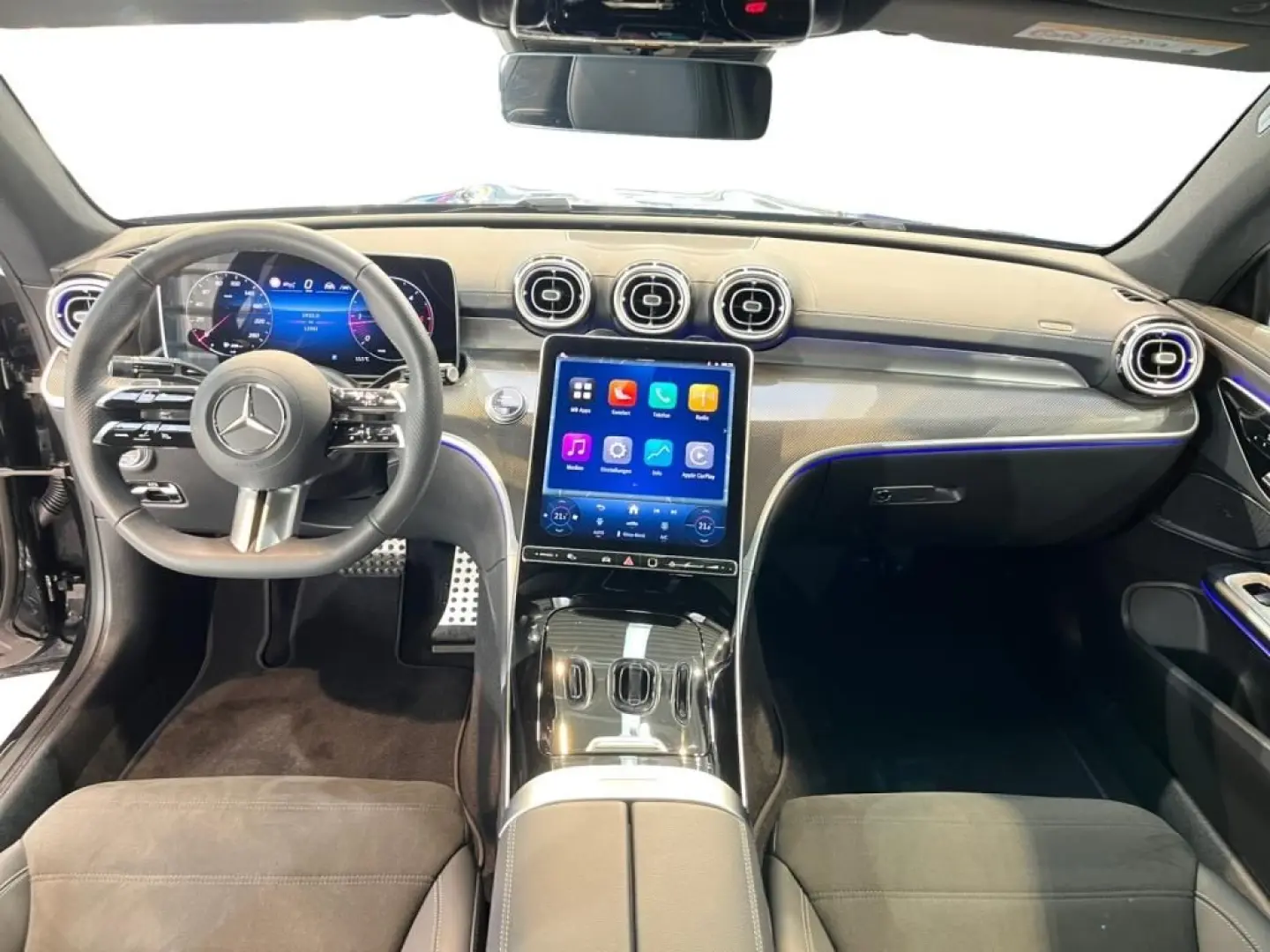 CLE 220 d Coupe AMG  MBUX Pano DigitalLight ACC