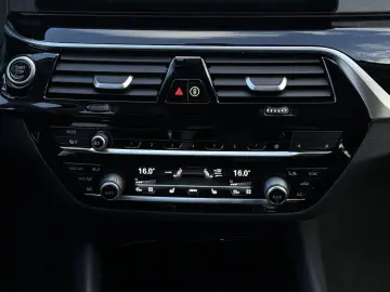 520 d X-DRIVE 360  3D HEAD-UP DAB STANDHEIZUNG