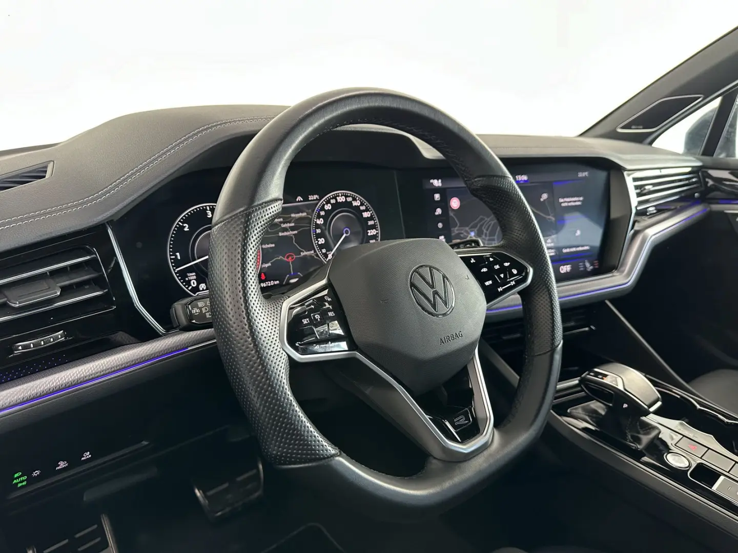 Touareg R-Line 4M  HUD  AHK  MASS  DYN  STHZ  21