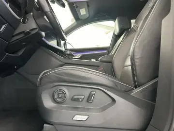 Touareg R-Line 4M  HUD  AHK  MASS  DYN  STHZ  21