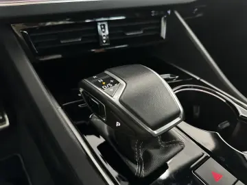 Touareg R-Line 4M  HUD  AHK  MASS  DYN  STHZ  21