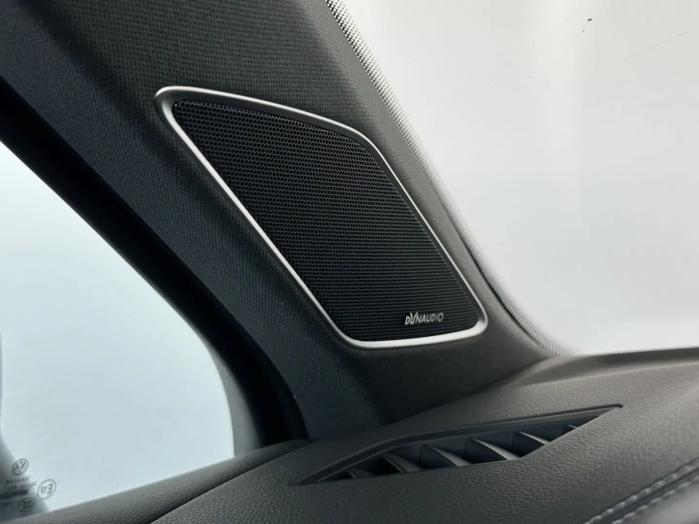 Touareg R-Line 4M  HUD  AHK  MASS  DYN  STHZ  21