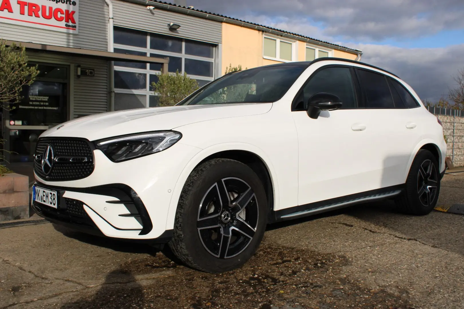 GLC 200 AMG 4Matic Pano AHK Garantie