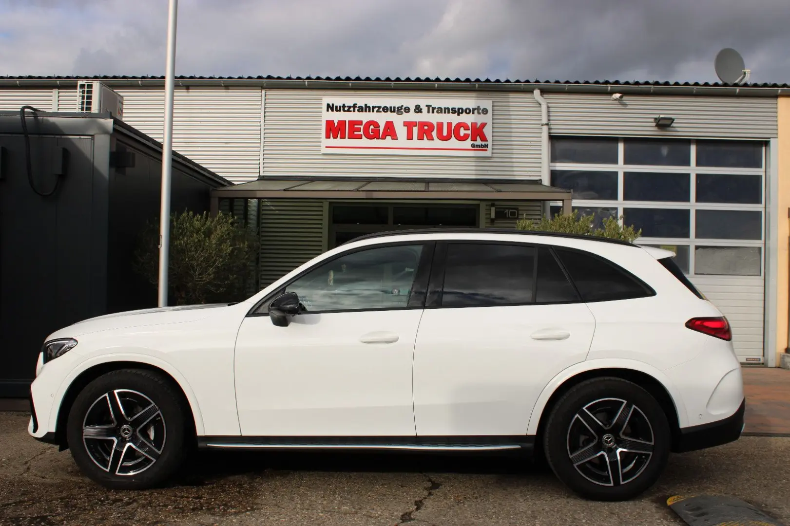 GLC 200 AMG 4Matic Pano AHK Garantie