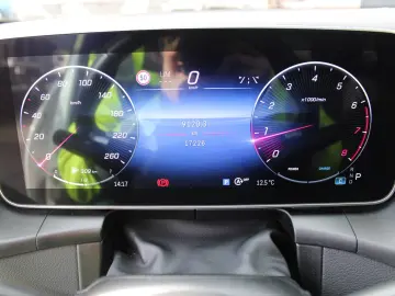 GLC 200 AMG 4Matic Pano AHK Garantie